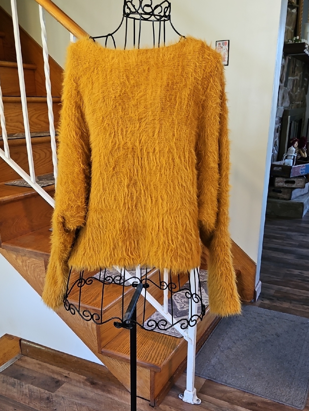 👚if it were me Mustard Fuzzy Cropped Sweater